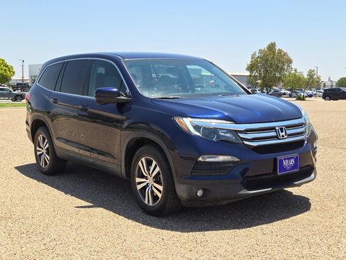 Used 2017 Honda Pilot EX image 7