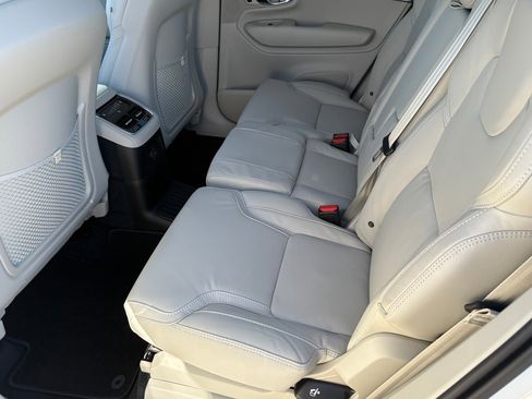 New 2026 Volvo XC90 T8 Ultra w/ Protection Package Premier image 23