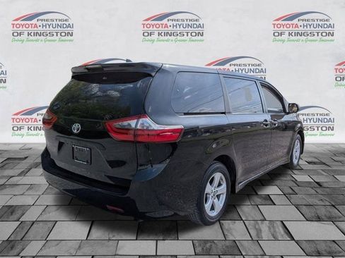 Used 2020 Toyota Sienna L FWD image 3