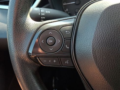 Used 2025 Toyota Corolla LE FWD image 22