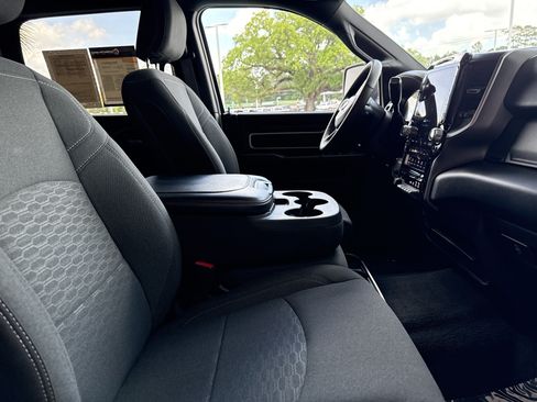 Used 2025 RAM 2500 Big Horn AWD/4WD image 31