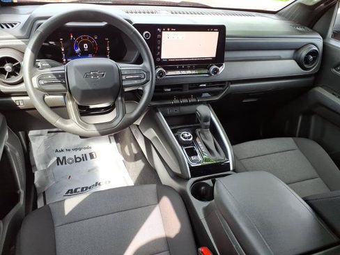 Used 2023 Chevrolet Colorado Trail Boss AWD/4WD image 10