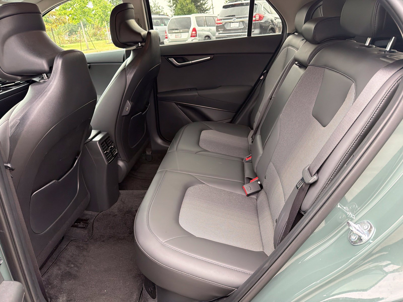 Used 2024 Kia Niro EX FWD image 15