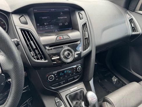 Used 2013 Ford Focus ST FWD image 15