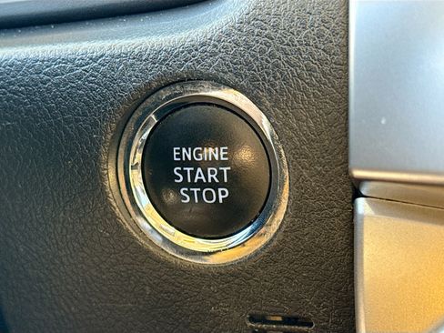 Used 2021 Toyota 4Runner Limited image 35