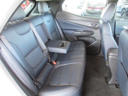 Used 2023 Chevrolet Bolt EUV LT w/ Convenience Package image 29