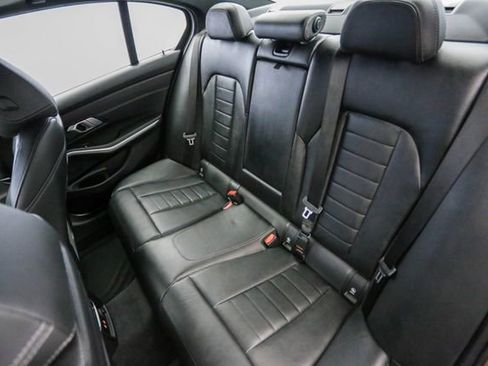 Used 2019 BMW 330i xDrive Sedan w/ Premium Package AWD/4WD image 25