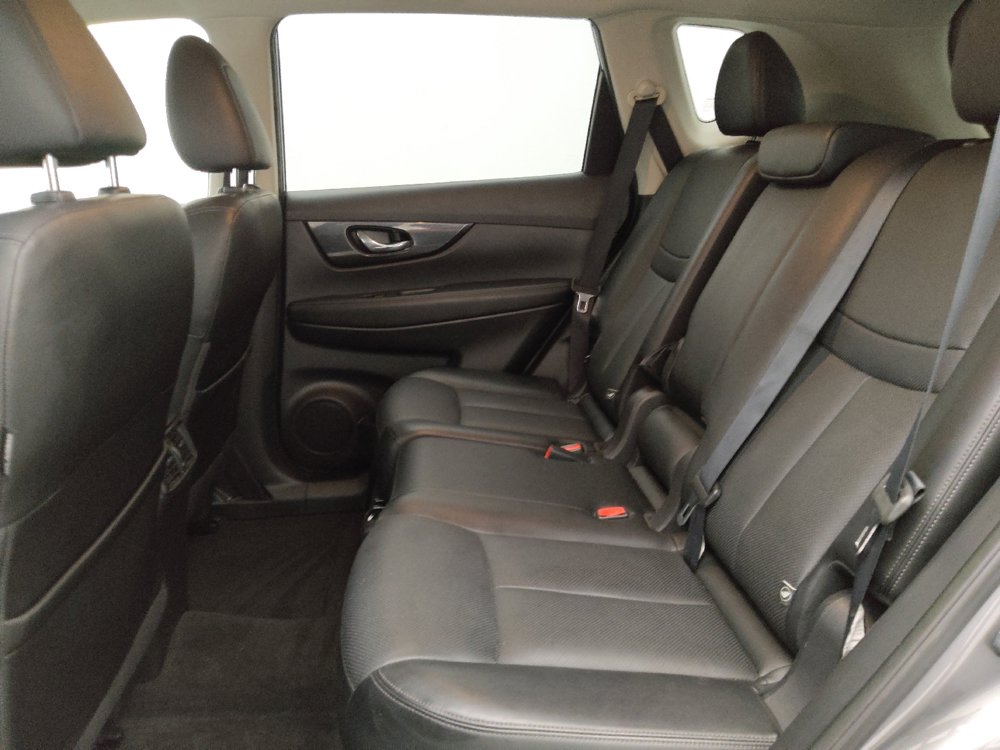 Used 2017 Nissan Rogue SL FWD image 18