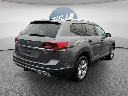 Used 2018 Volkswagen Atlas SEL image 3