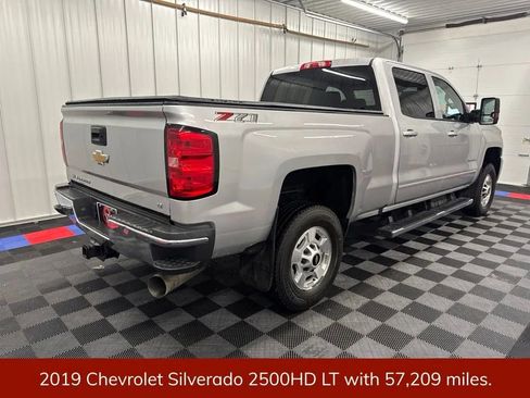 Used 2019 Chevrolet Silverado 2500 LT w/ LT Convenience Package AWD/4WD image 3