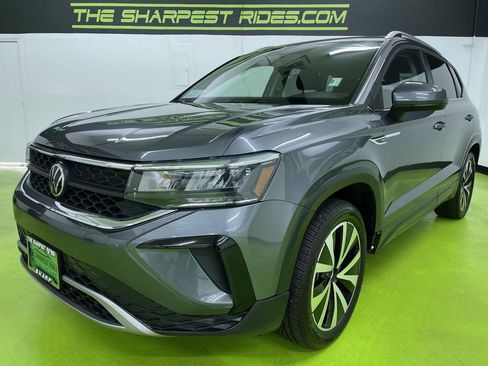 Used 2022 Volkswagen Taos SE image 5