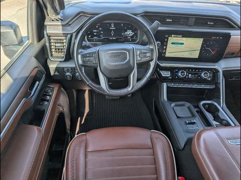 Used 2024 GMC Sierra 2500 Denali Ultimate w/ Max Trailering Package AWD/4WD image 10
