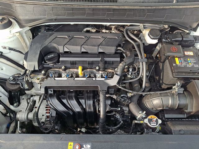 Used 2023 Hyundai Venue SEL FWD image 27