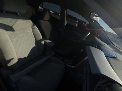 Used 2010 Toyota Corolla LE image 8