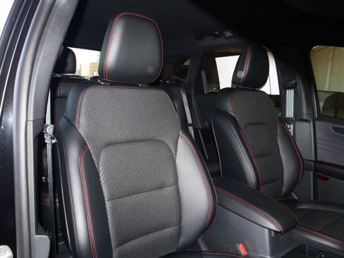 New 2025 Ford Escape ST-Line w/ Equipment Group 301A image 38