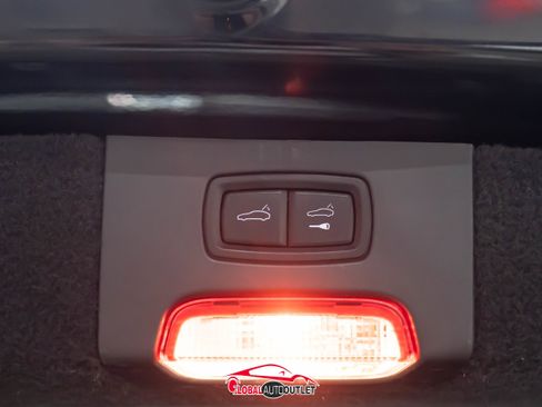 Used 2017 Porsche Cayenne Platinum Edition w/ Premium Package (PJV) image 51