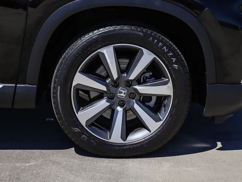 Used 2024 Honda Pilot Elite image 9