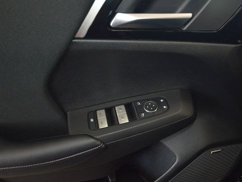 Used 2025 Mitsubishi Outlander ES AWD/4WD image 24