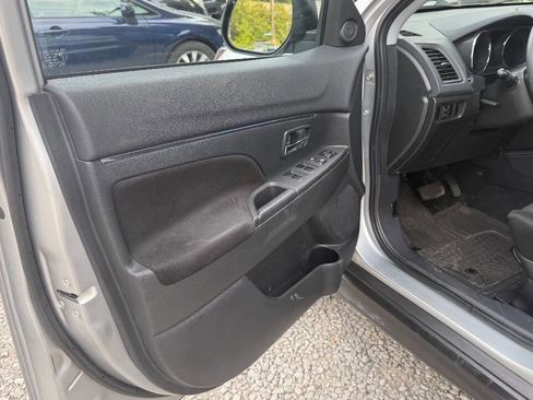 Used 2022 Mitsubishi Outlander Sport ES image 13