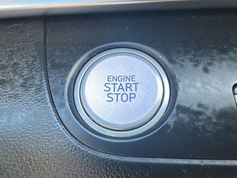 Used 2023 Hyundai Elantra SEL w/ Convenience Package image 23