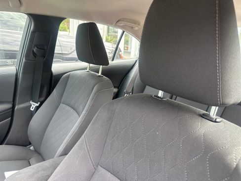 Used 2023 Toyota Corolla LE image 3