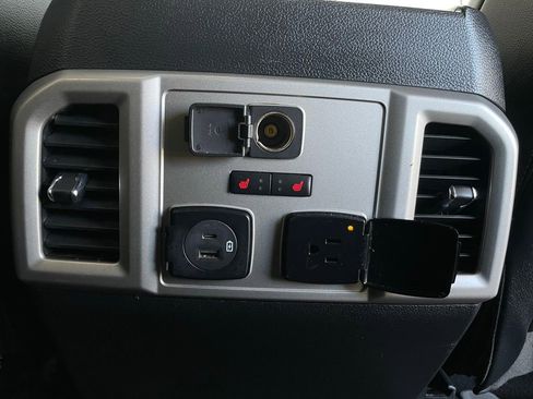 Used 2020 Ford F350 Lariat w/ Lariat Ultimate Package image 27