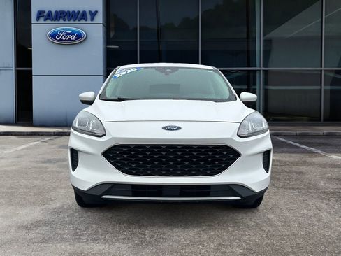 Used 2020 Ford Escape SE image 2