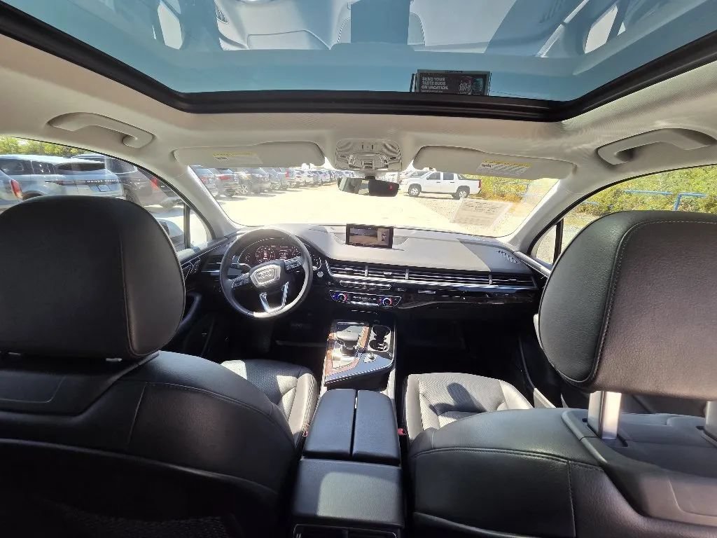 Used 2018 Audi Q7 3.0T Prestige w/ Prestige Package AWD/4WD image 29