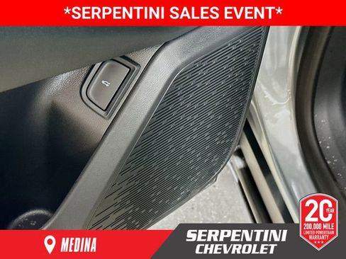 New 2026 Chevrolet Equinox LT w/ Convenience Package II image 19