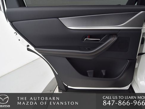 Certified 2025 MAZDA CX-70 Plug-In Hybrid w/ Premium Plus image 34