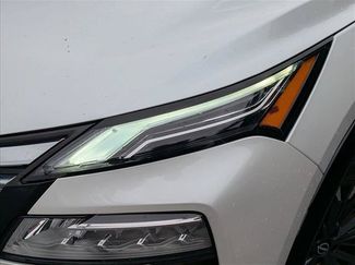 Used 2024 Nissan Rogue Platinum w/ Platinum Premium Package FWD video 2