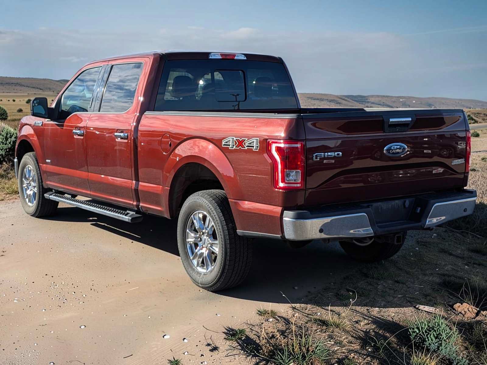 Used 2015 Ford F150 XLT w/ Equipment Group 302A Luxury AWD/4WD image 3