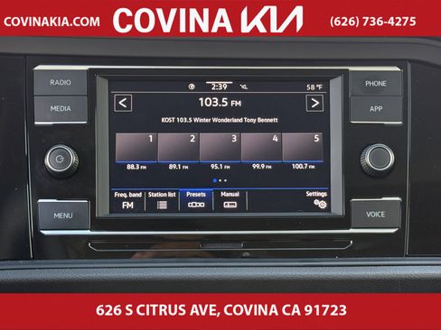 Used 2024 Volkswagen Jetta SE w/ Panoramic Sunroof Package image 25