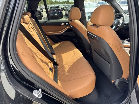 New 2026 BMW X5 xDrive40i w/ M Sport Package image 11