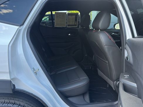 Used 2025 Chevrolet Trax RS w/ Driver Confidence Package FWD image 18