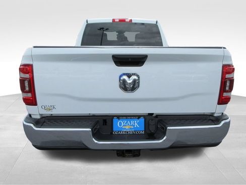 Used 2024 RAM 2500 Big Horn AWD/4WD image 4