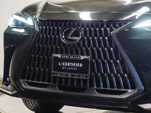 Used 2024 Lexus NX 350h AWD w/ Vision Package image 8