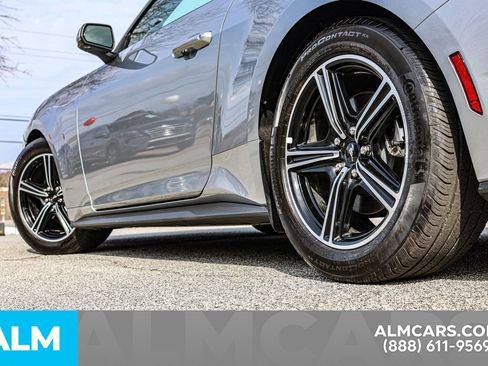 Used 2025 Ford Mustang Premium image 15