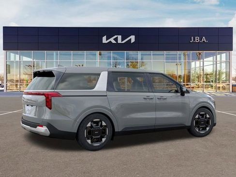 New 2026 Kia Carnival EX FWD image 6