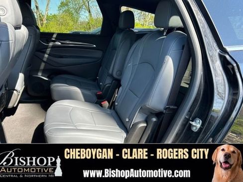 Used 2024 Buick Enclave Essence w/ Experience Buick Package AWD/4WD image 6