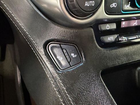 Used 2018 Chevrolet Tahoe LT image 35