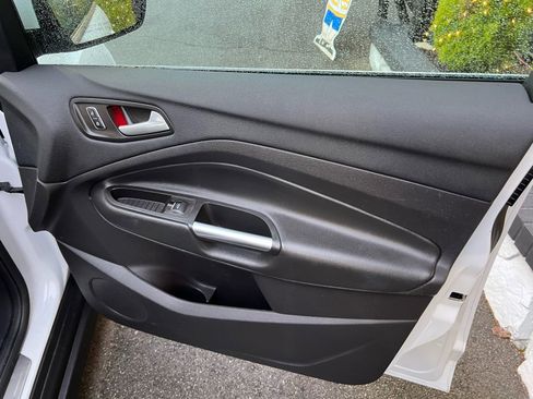 Used 2016 Ford C-MAX SEL w/ Equipment Group 301A image 20