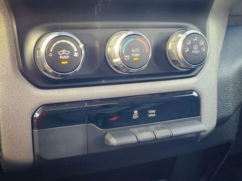 Used 2020 RAM 2500 Tradesman image 25