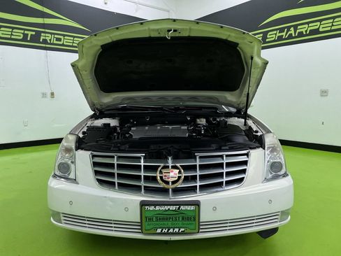 Used 2006 Cadillac DTS FWD image 4