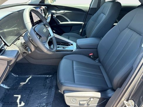 New 2025 Audi Q5 Premium image 16