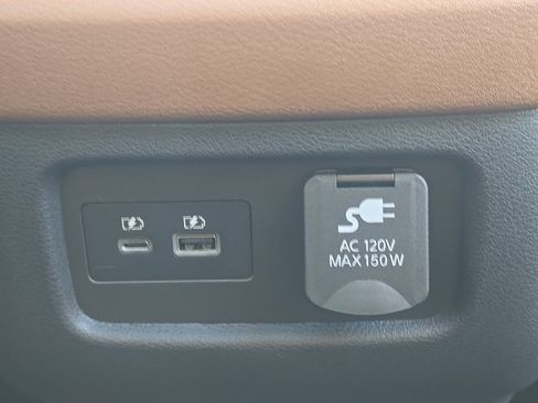 New 2025 Nissan Pathfinder Platinum image 39