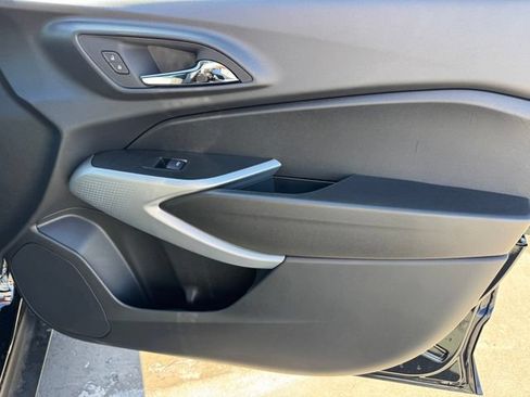 New 2026 Chevrolet Trax RS w/ Sunroof Package FWD image 8