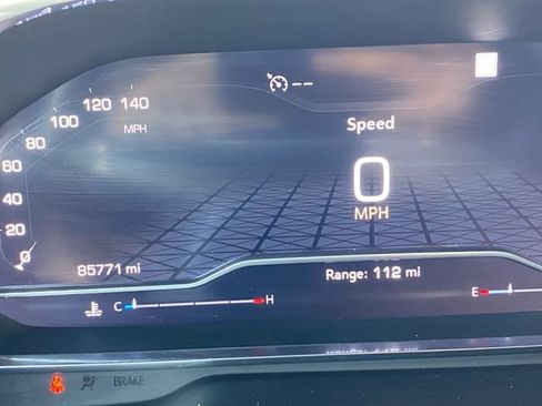 Used 2022 GMC Yukon SLE w/ Gmc Pro Safety Plus Package image 25