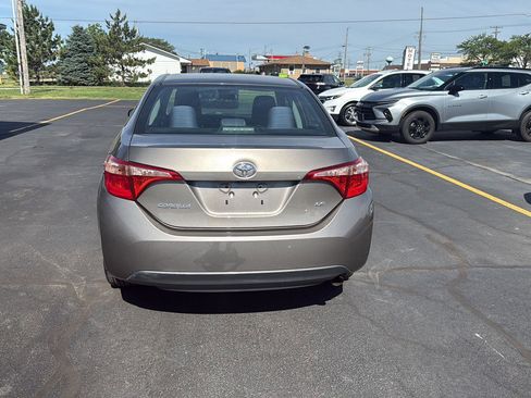 Used 2017 Toyota Corolla LE FWD image 6