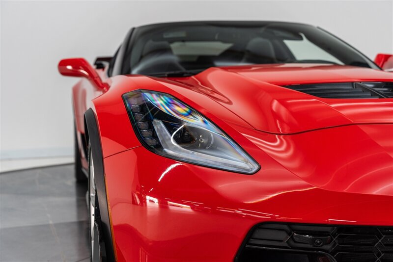 Used 2018 Chevrolet Corvette Z06 RWD image 20